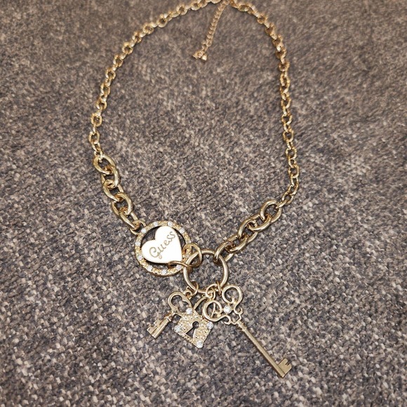 Guess Gold Toned Necklace White Heart Padlock Key Trendy - Picture 1 of 7